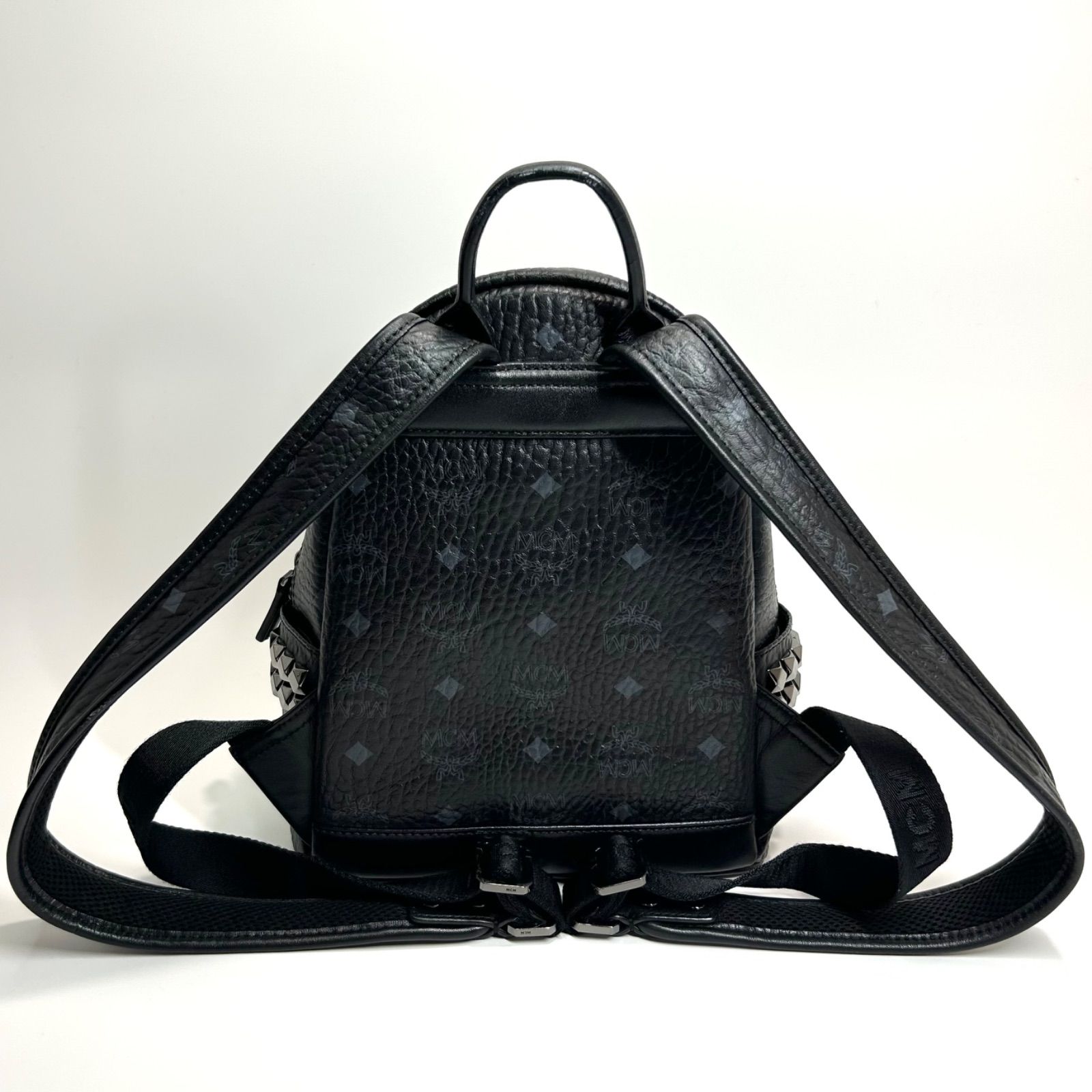 MCM エムシーエム ミニ リュック バックパック スタッズ レディース 黒 
