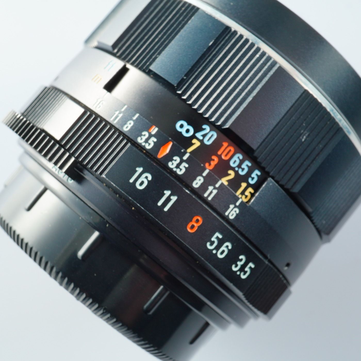 28mm F3.5