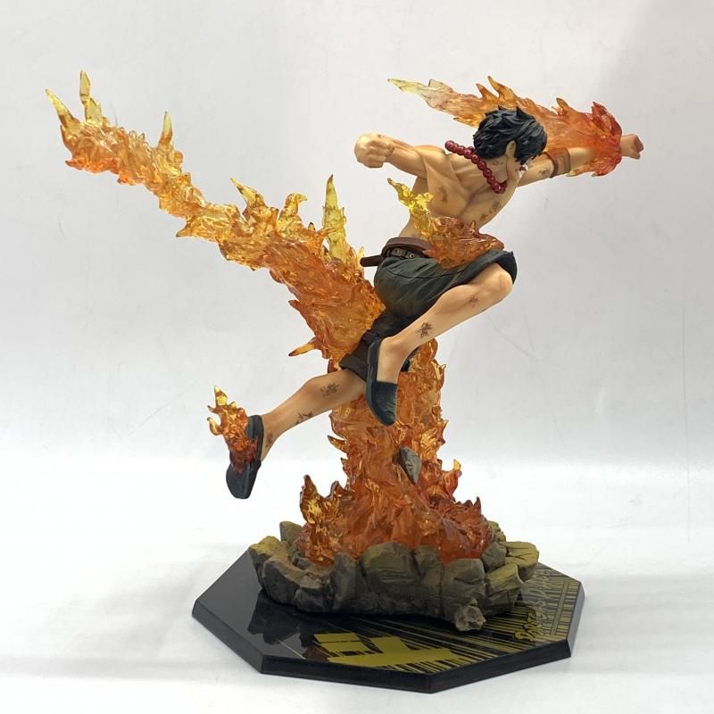 中古】開封)フィギュアーツZERO ワンピース ﾎﾟｰﾄｶﾞｽ・D・ｴｰｽ -白