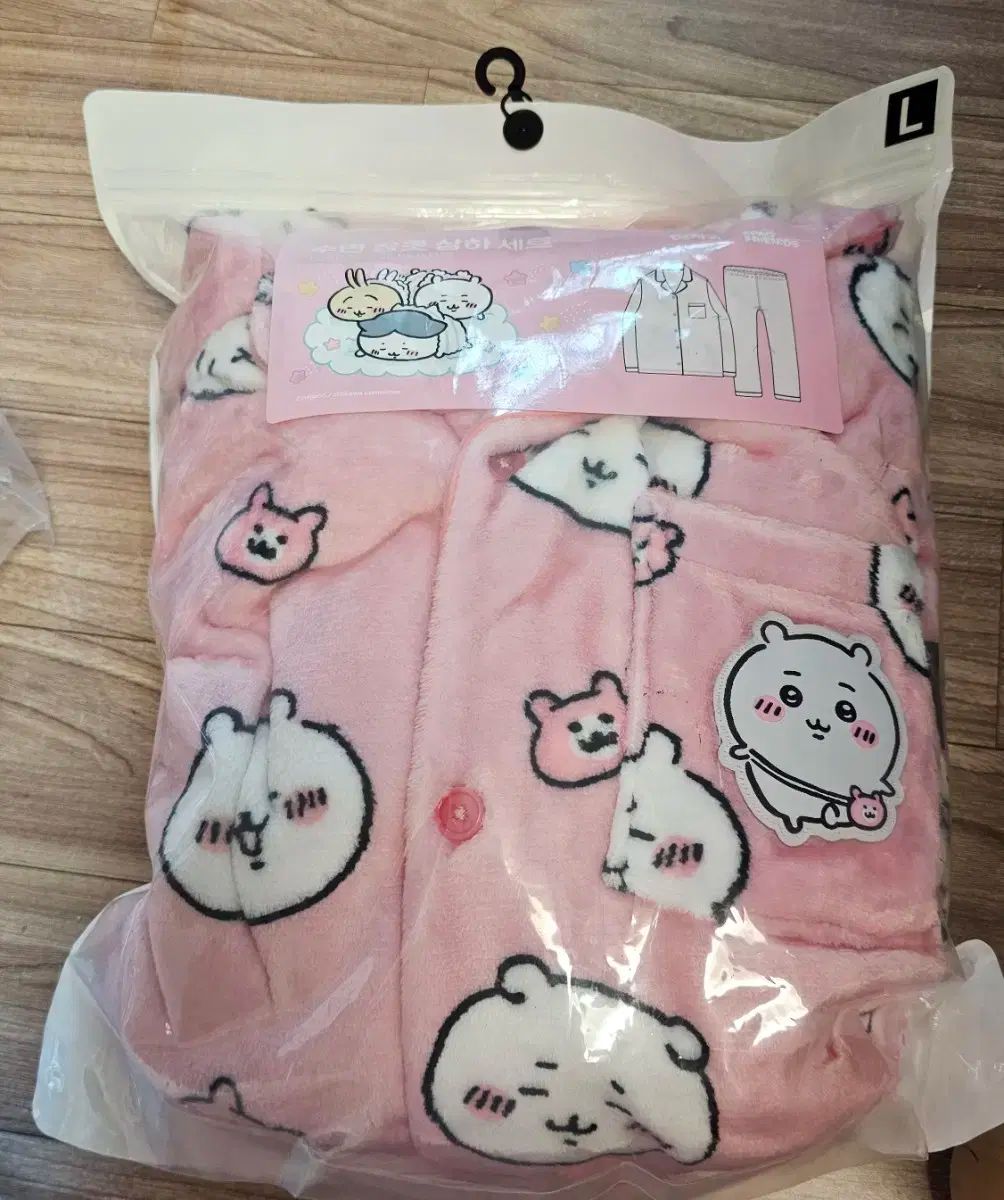 新品 マタノアツコ 暖かふわもこクマパッチワンピース・ルームウェア