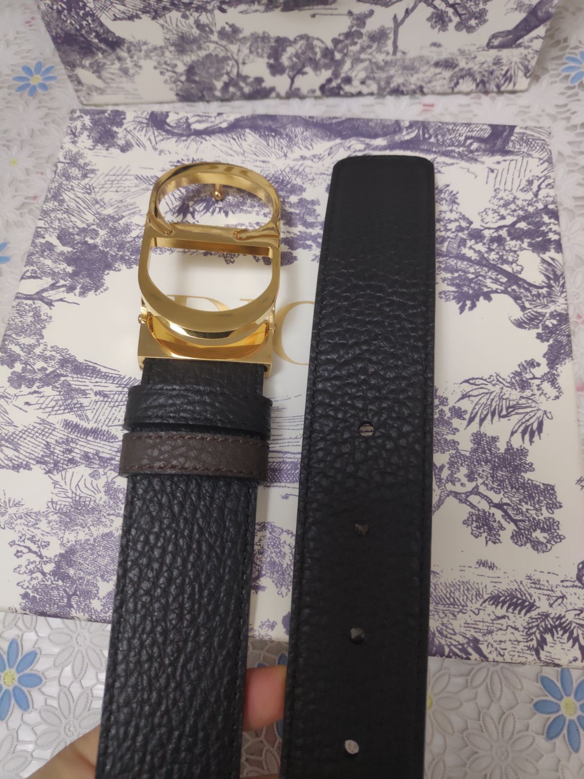 クリスチャンディオール ベルト CD金色バックル　115cm Dior VTG CHRISTIAN DIOR CD Gold Logo Reversible Buckle Dress