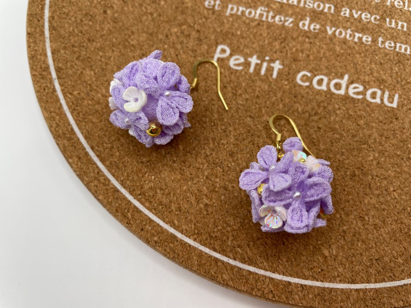 フックピアス　花モチーフ　ピアス　パープル　フォーマル　普段使い