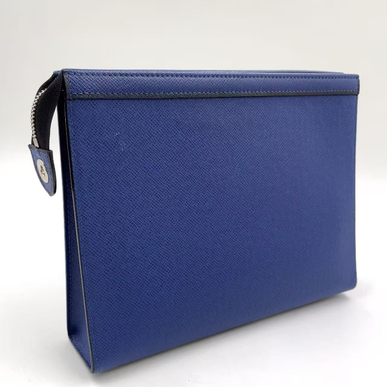 LOUIS VUITTON ポシェット ヴォワヤージュMM タイガ セカンドバッグ レザー ブルー クラッチバッグ シルバー M30575