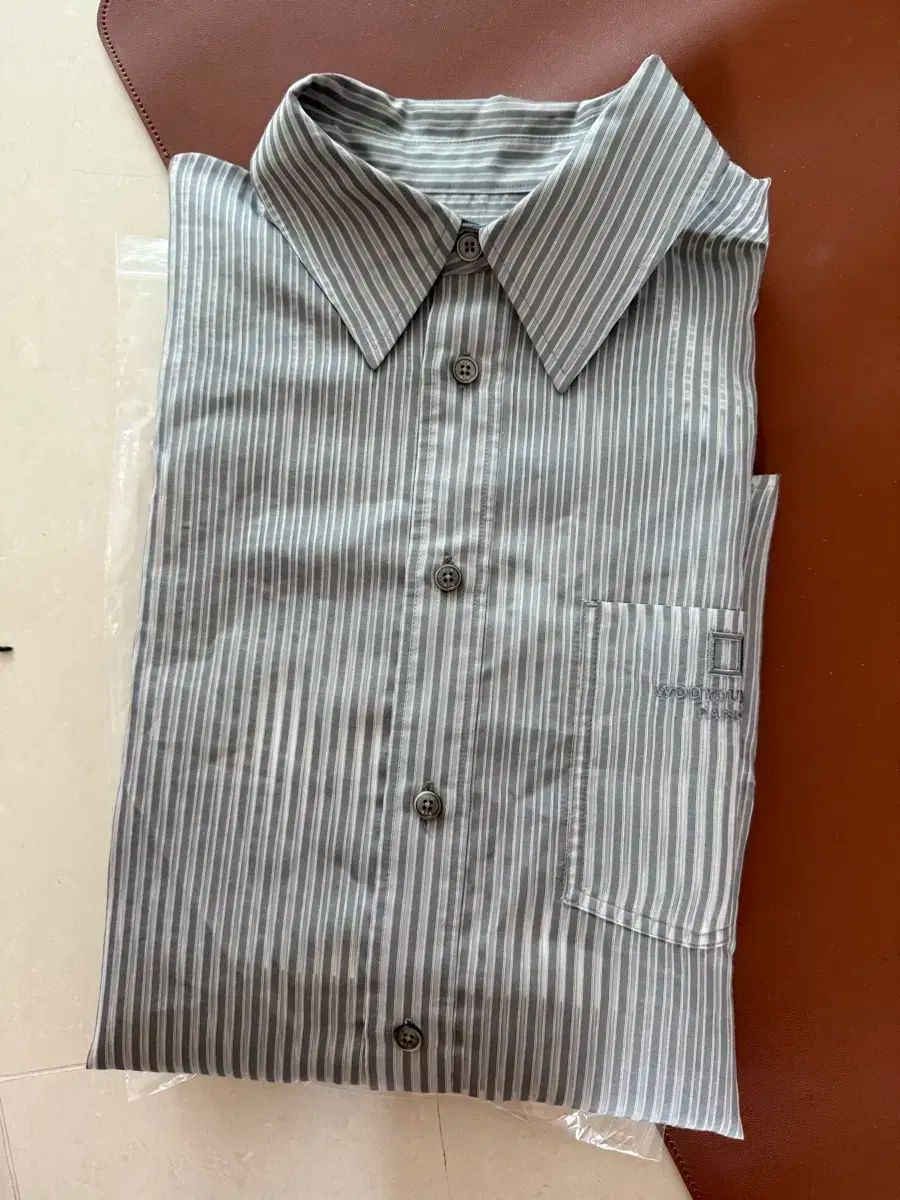 25ss WOOYOUNGMI(ウーヨンミ) シアーストライプ グレーシャツ