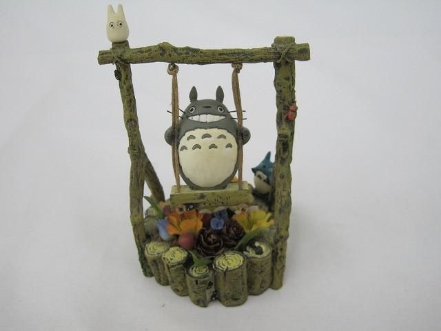 トトロの丸太ぶらんこ ジブリ グッズ となりのトトロフィギュア 雑木林の遊園地 トトロ