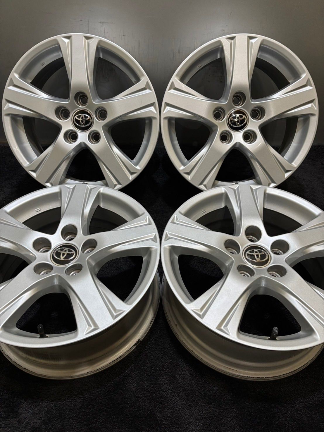 ☆トヨタ 30 アルファード ヴェルファイア 純正 16インチ 6.5J +33