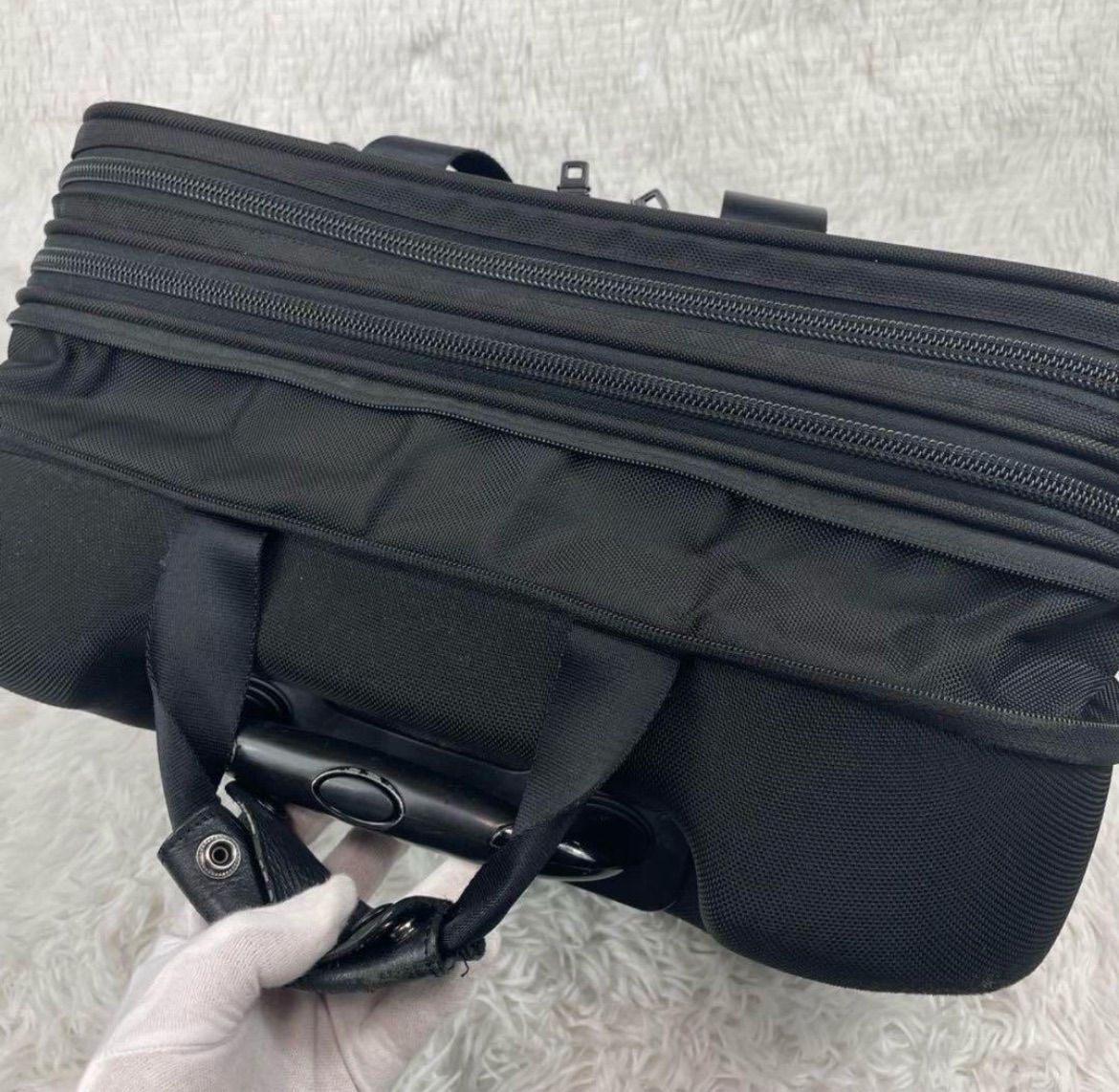 TUMI 26127DH 2輪キャリーバッグ トロリー