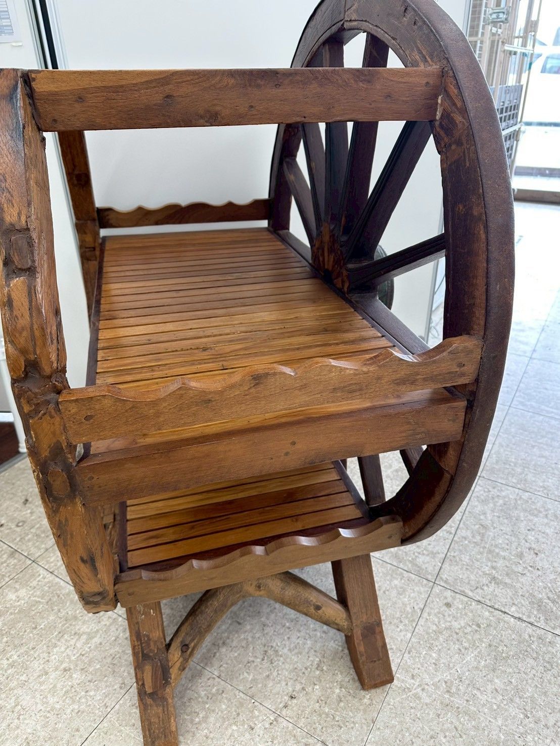 アンティーク 車輪型