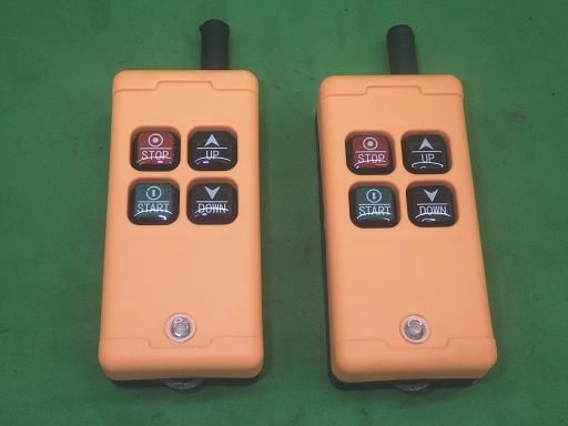 中古】OBOHOS HS-4 クレーン用 ラジコン送受信機 - メルカリ