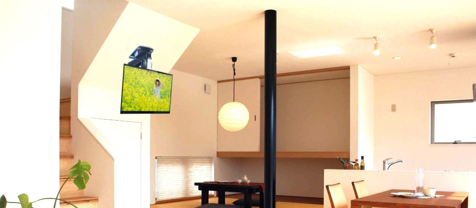 薄型テレビ用 天吊り金具