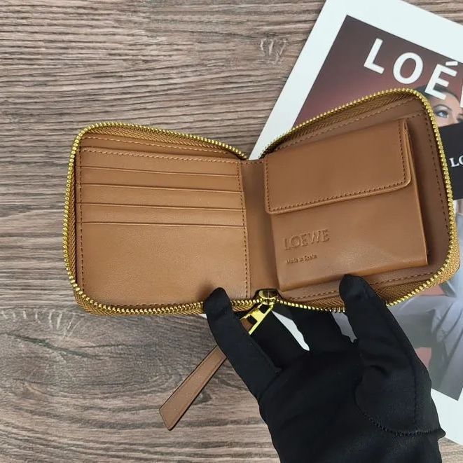 LOEWE ロエベ 二つ折り財布 ラウンドファスナー アナグラム 