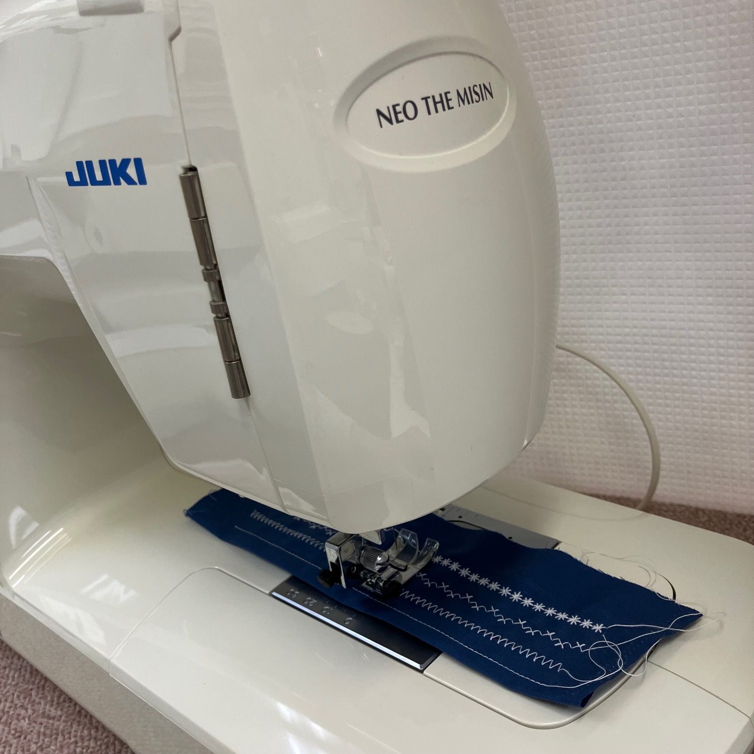 完全自動針糸通し機能付き JUKI