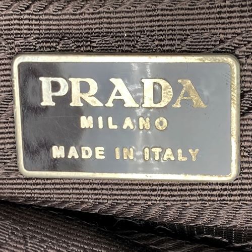 セール PRADA プラダ リュック デイパック バッグ ロゴプレート