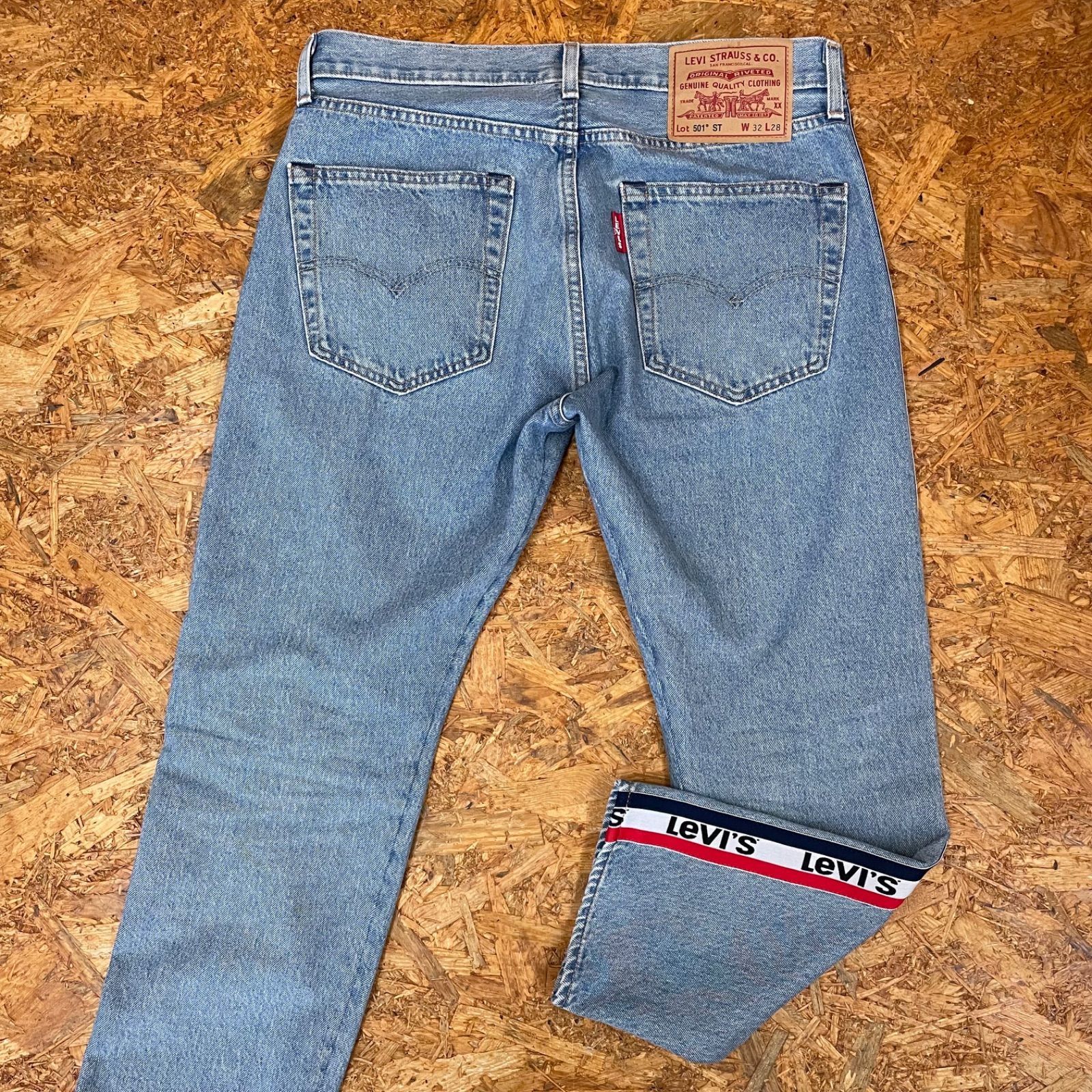 LEVI