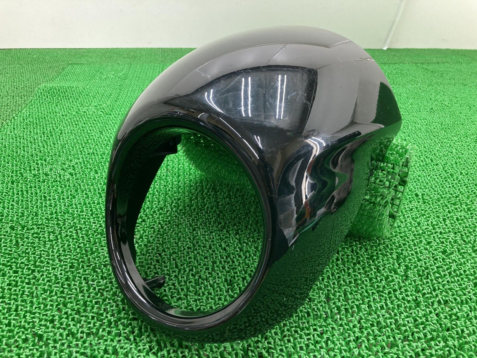 XG750 ビキニカウル 黒 57000386 ハーレー 純正 バイク 部品 ストリート750 スポーツスター ペイント素材に 割れ欠け無し 【中古】 25 XG750 ビキニカウル 黒 57000386 ハーレー 純正 中古 バイク 部品