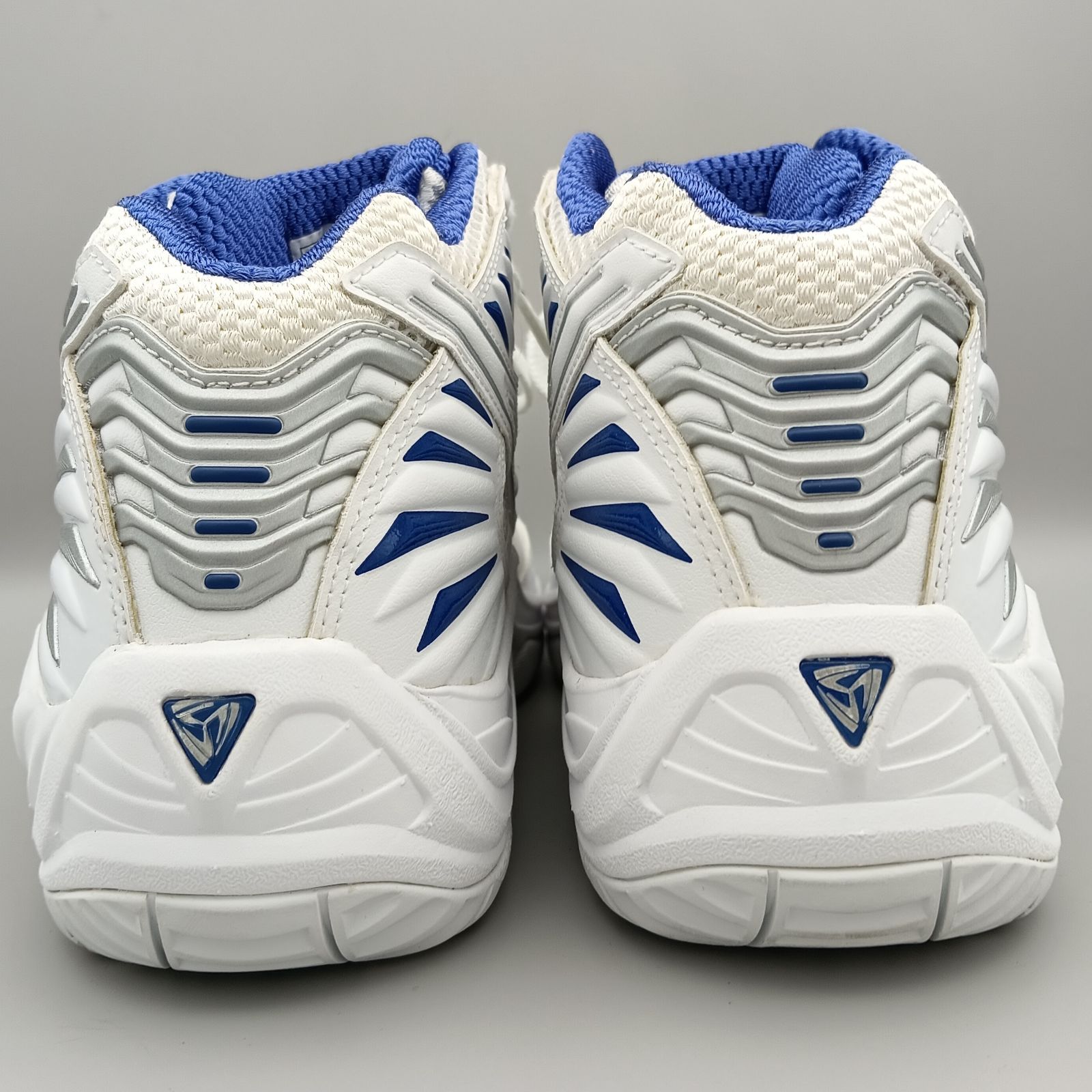【美品】asics アシックス ゲルバースト スウィープ2 ホワイト 23.5㎝ 美品】asics アシックス ゲルバースト スウィープ2 ホワイト