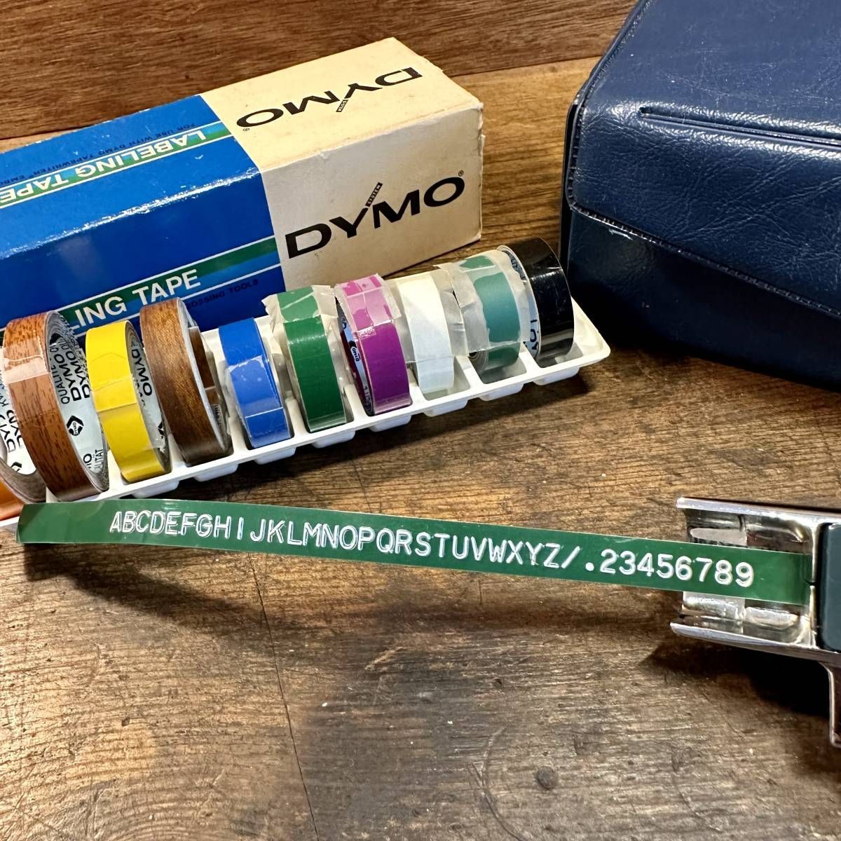 コレクション【美品】Dymo M-10 ダイモ　テープライター　文字盤3つ　後期モデル