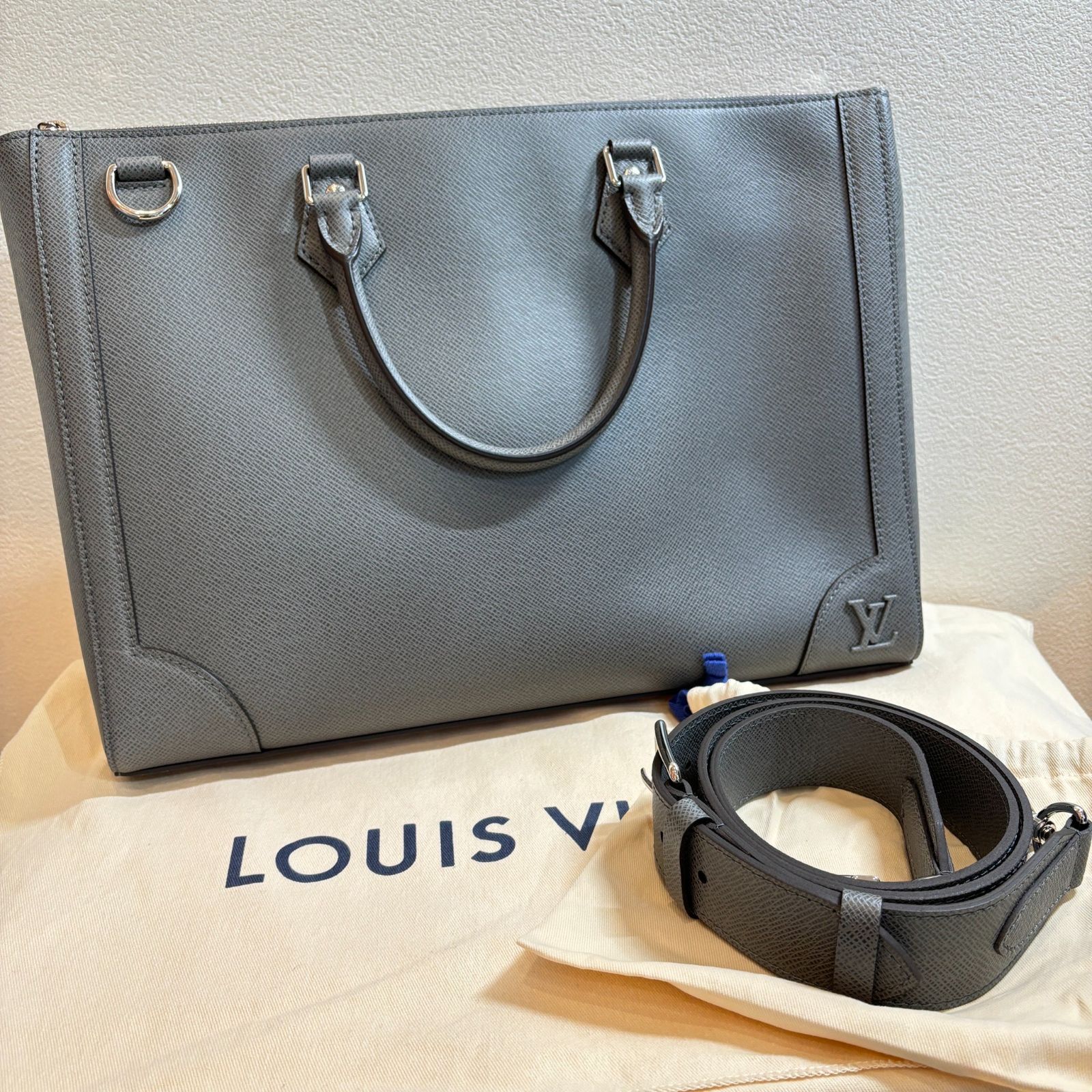 ΩNA2694 新品未使用！ LOUIS VUITTON ルイヴィトン タイガ