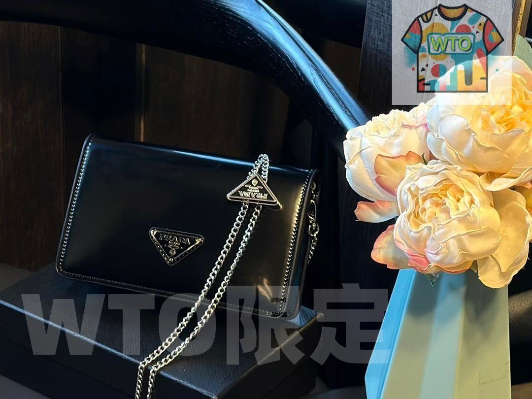 美品❣️大人気 PRADA ブラック ショルダーバッグ ポーチ付き 大人気】プラダのショルダーバッグをご紹介！【BUYMA】