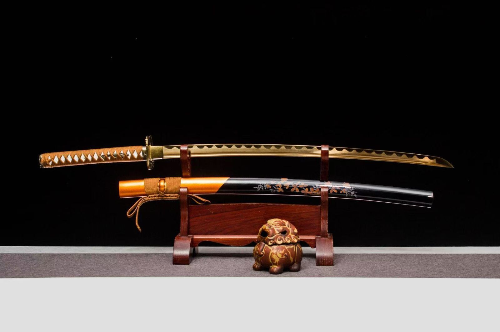 1067-武具 刀装具 日本刀　模造刀 居合刀 武士道 武蔵 鑑賞用 手鍛造打 日本刀 模造刀 居合刀 武士道 武蔵 鑑賞用 手鍛造打【墨龍短刀