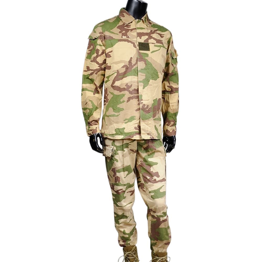 イタリア軍放出品 迷彩服 BDU 上下セット M92デザートリーフ迷彩 [ 44 