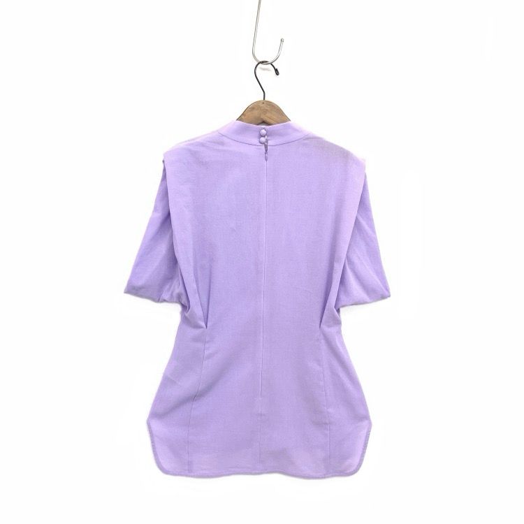 22SS Mame Kurogouchi マメクロゴウチ Crepe Buttoned V-Neck Top ...