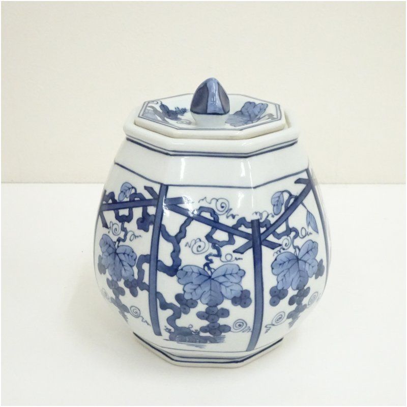 京焼 手塚景雲造 染付葡萄棚水指 共箱 水指し 茶道 茶道具 おしゃれ 水差し 抹茶 インテリア 茶器 水器 お茶 骨董 茶会 5月 9月 10月 2月 春秋冬