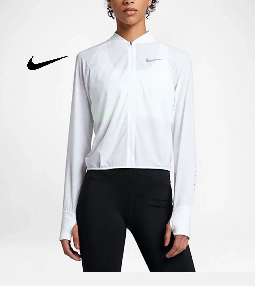 NIKE