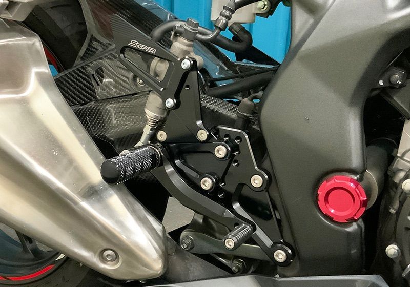 CBR250RR MC51 バックステップ黒 ABS対応3ポジション＋ レーシング用6ポジション SNIPER スナイパー SP0096BK -  メルカリ