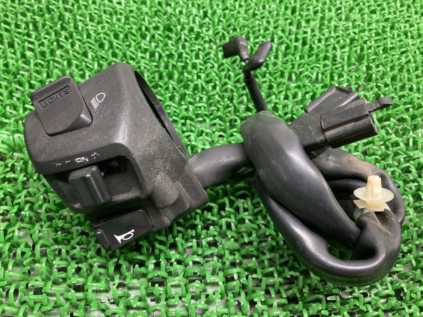 switch 本体のみ　（部分的に故障品） ニンテンドーSwitch 本体のみ※一部故障品 switch 本体のみ