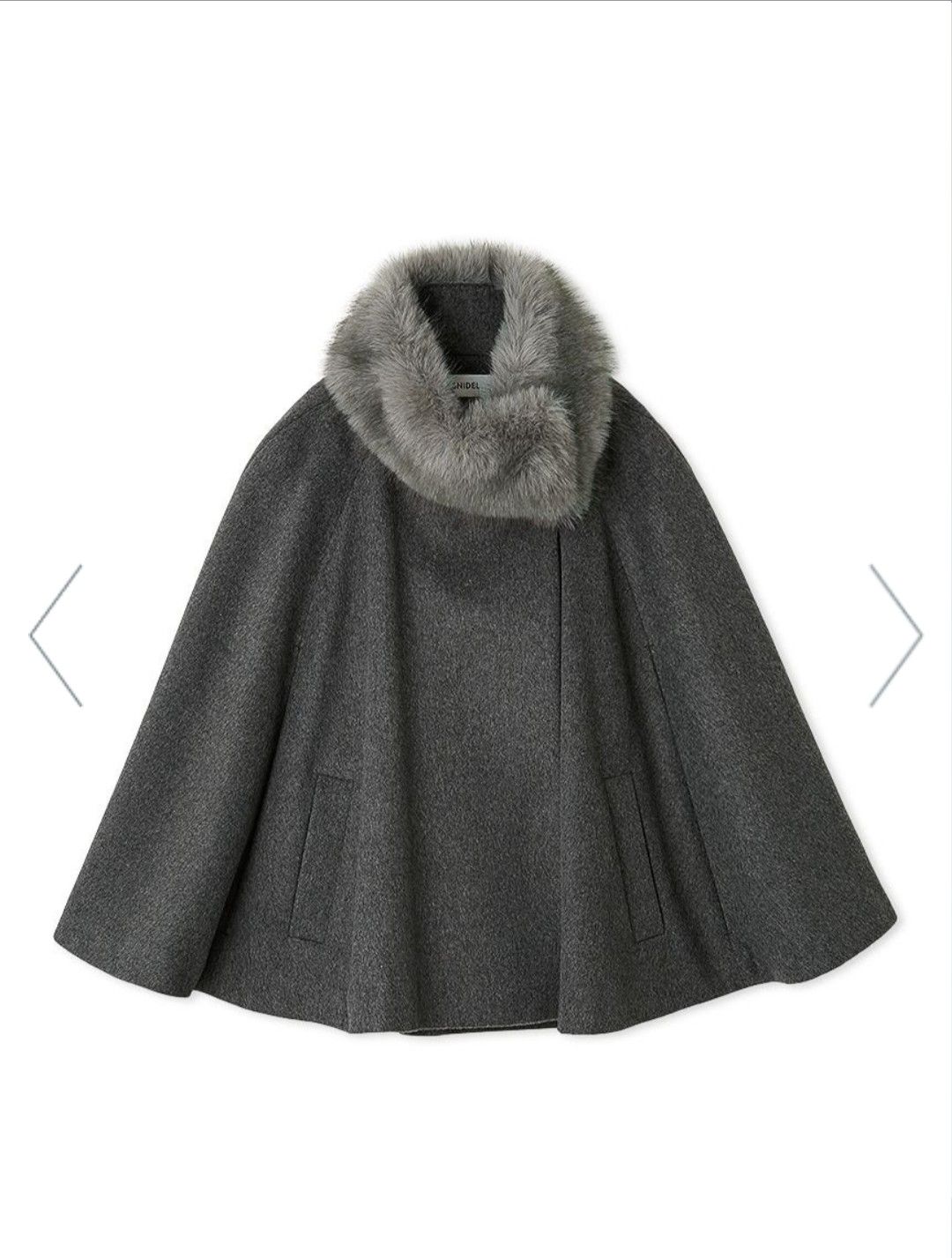 今季人気完売品　新品タグ付き　スナイデル　ケープコート　グレー SNIDEL スナイデル ショートケープコート グレー レディース コート