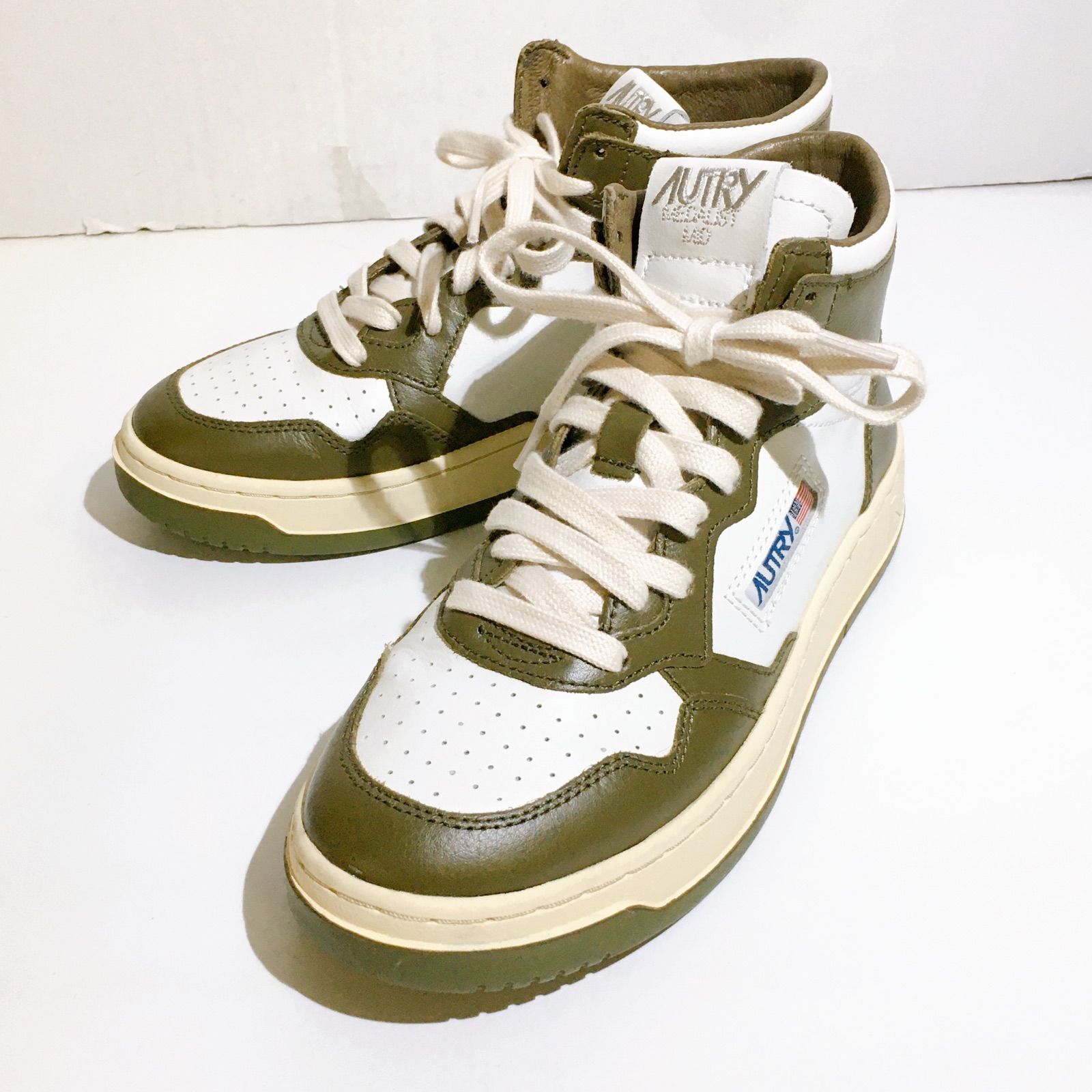 AUTRY オートリー MEDALIST MID ハイカット スニーカー レディース  