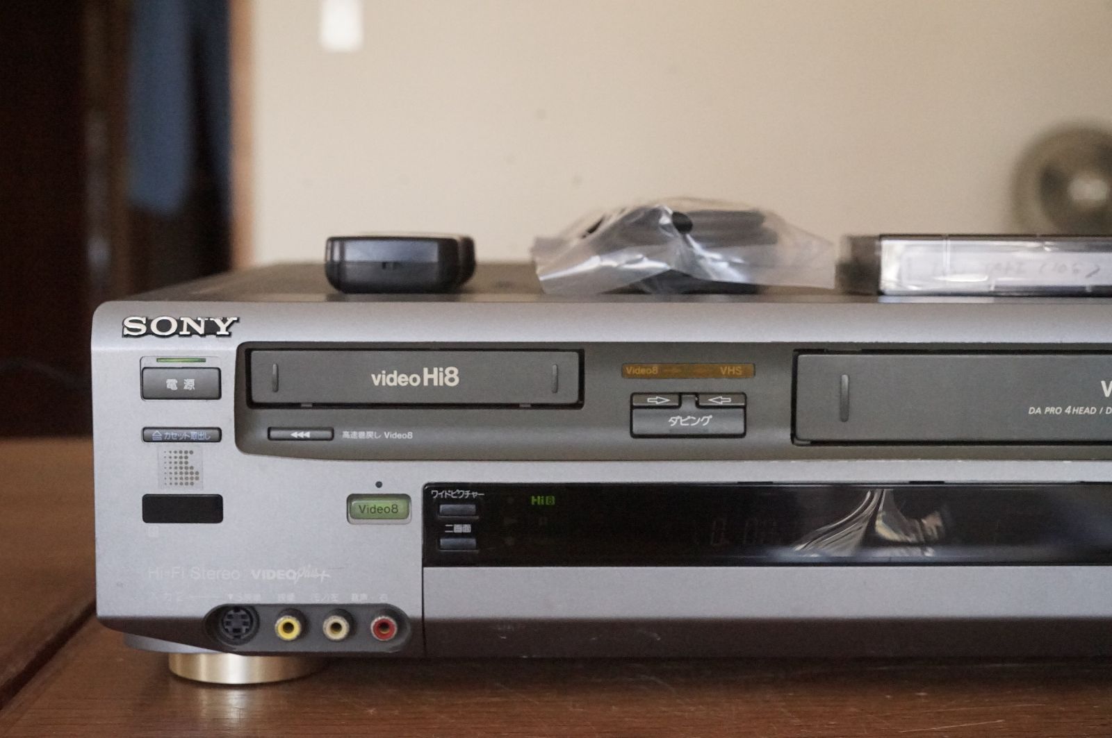 動作保証あり SONY WV-TW1 VHS／HI8 ビデオデッキ - エレクトリック