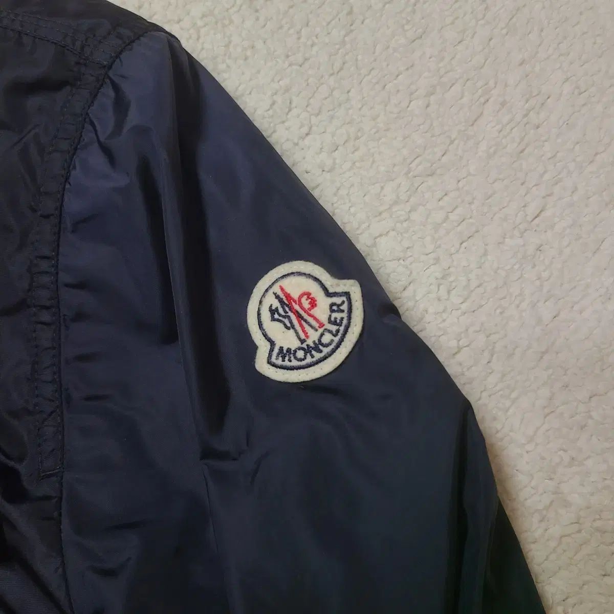 2 サイズ MONCLER(モンクレール) ウインドブレーカー ジャケット 