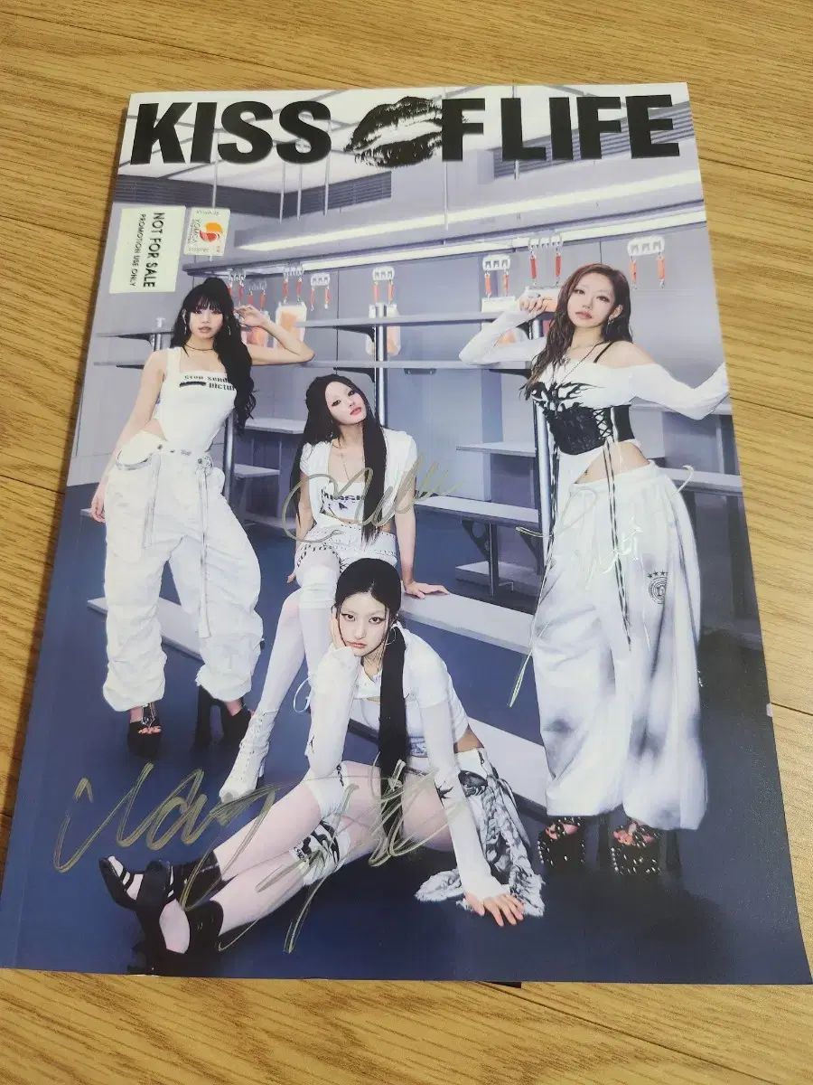 KISS OF LIFE キスオブライフ KIOF サイン入り サイン アルバム