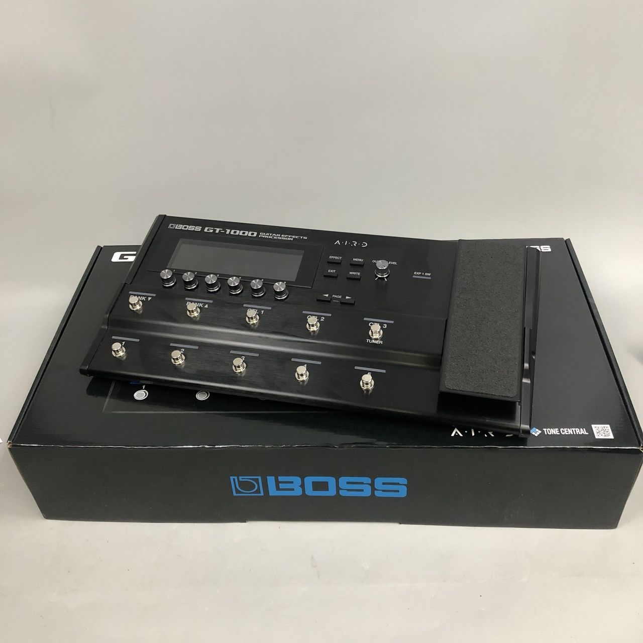 BOSS GT-1000 Guitar Effects Processor ボス フラッグシップ マルチエフェクター