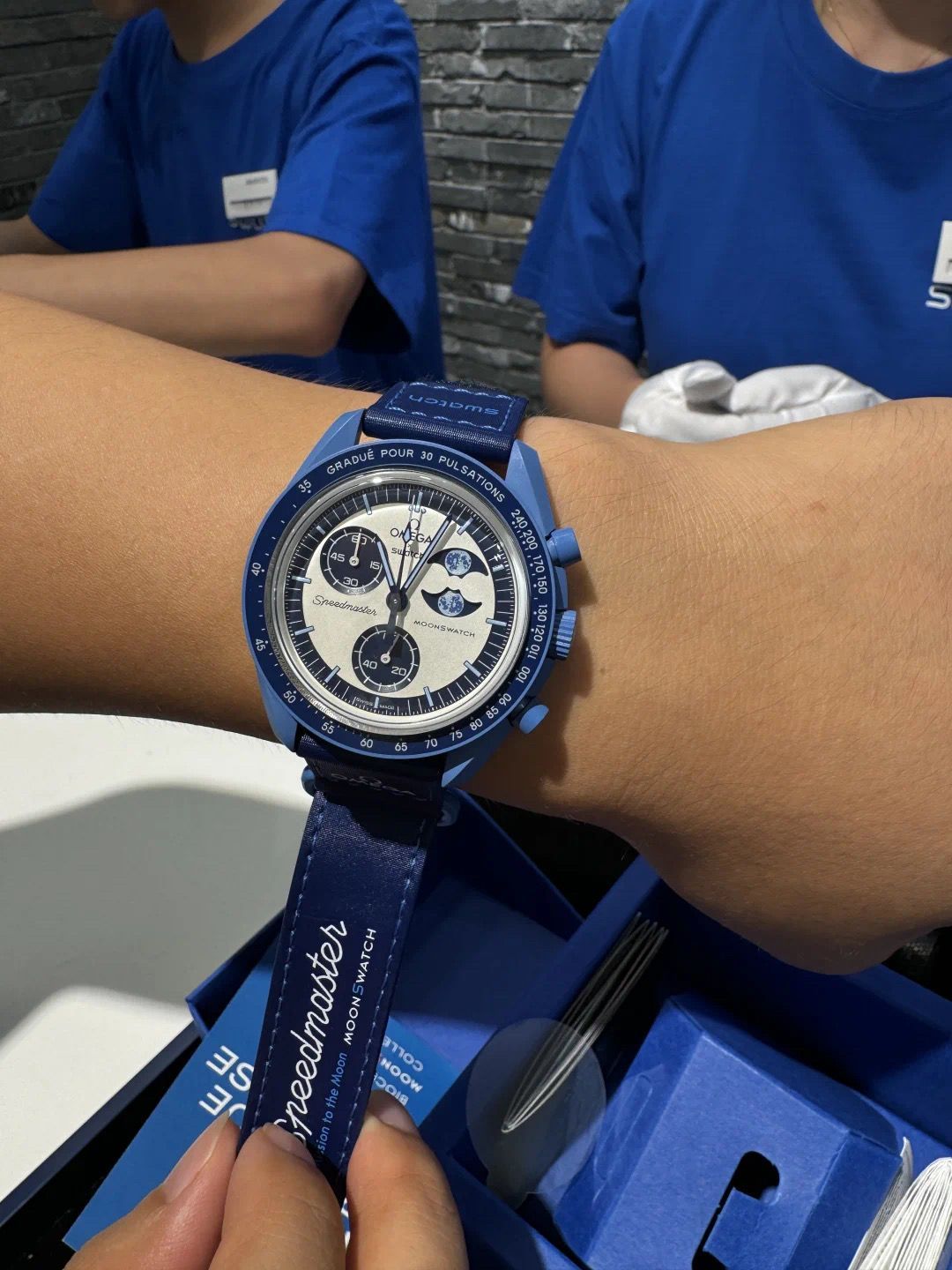 新品未使用 オメガ スウォッチ Swatch x Omega Bioceramic Moonswatch Mission to the Super Blue Moonphase SO33N700