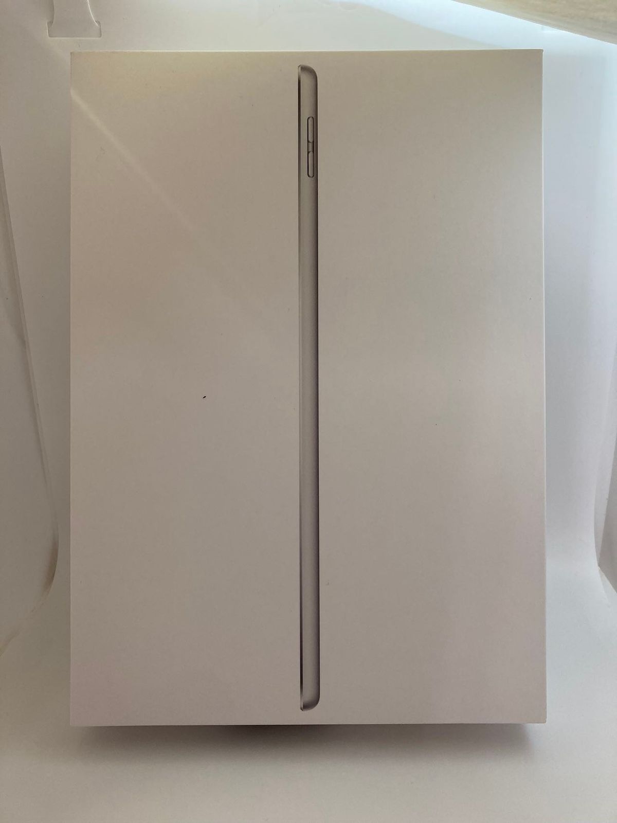 美品 iPad 第9世代 64GB シルバー - 充電器付き