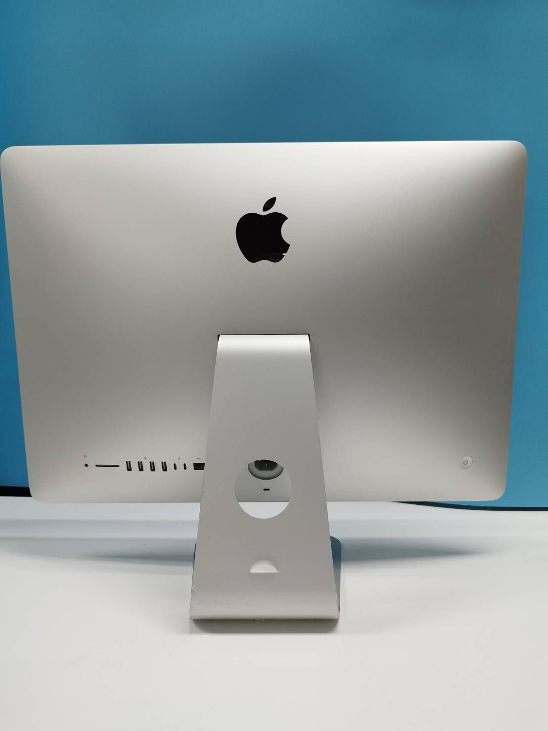 iMac（21.5インチ,2017）HDD1TB/8GB〈MMQA2J/A〉④