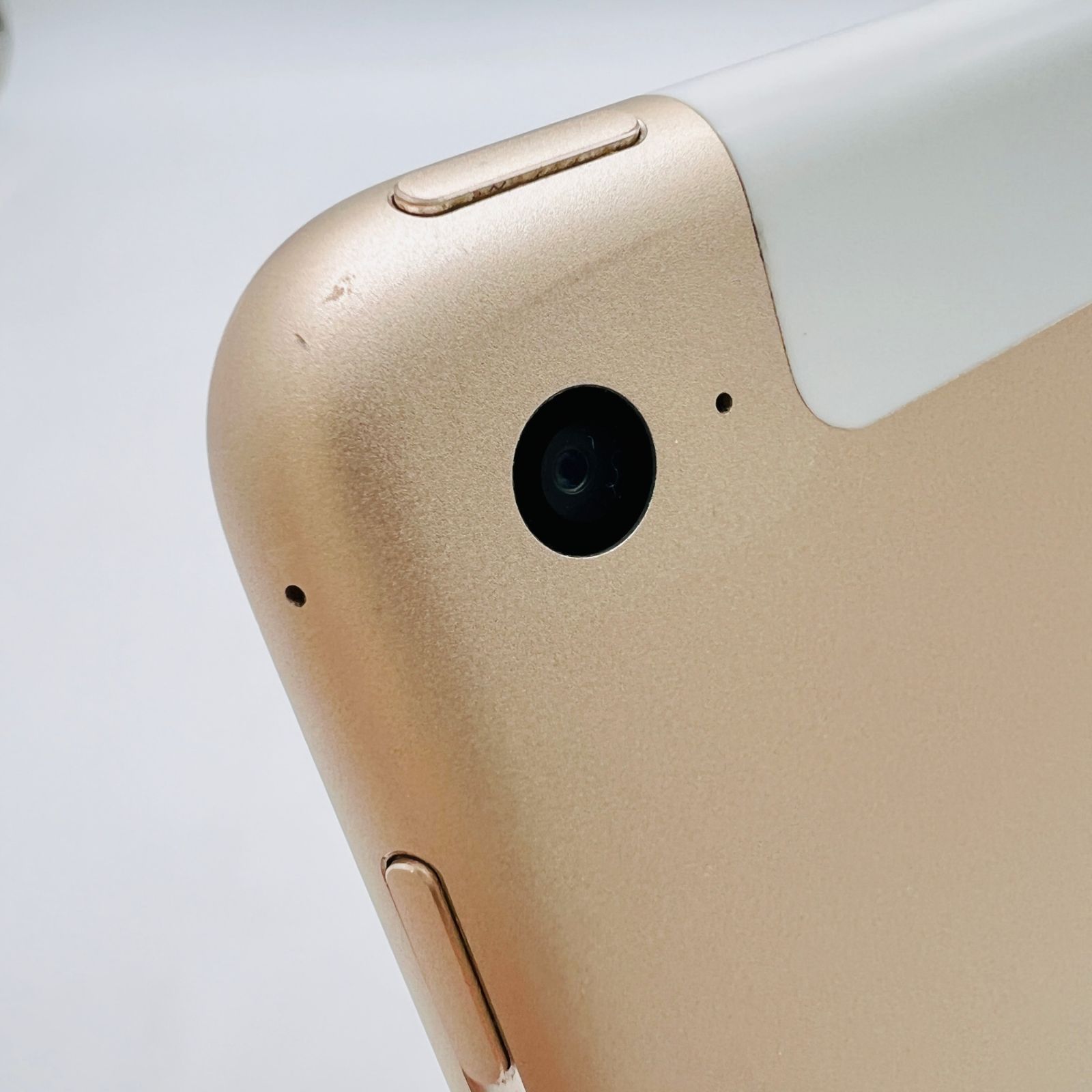 iPad mini4 64GB Cellular A1550 ゴールド ケース付 iPadmini4 Wi-Fi+