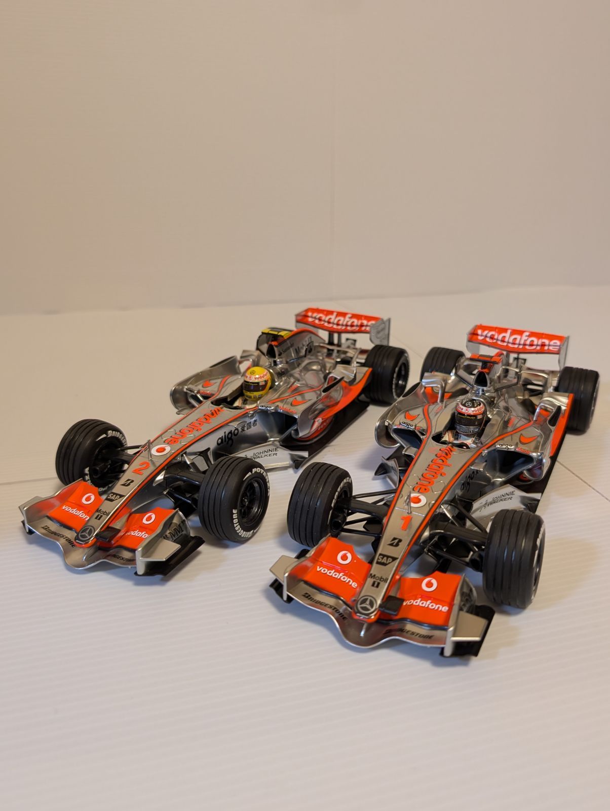 2台セット 1|18 マクラーレンMP4|22 ルイス ハミルトン フェルナンド アロンソ