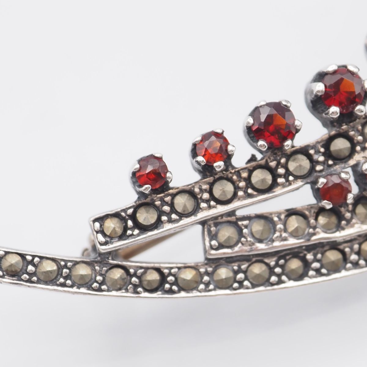 G131 ガーネット マーカサイト マルカジット SILVER925刻印 ブローチ デザイン シルバー ヴィンテージ 1月誕生石 SIROKUMA-CORPORATION_COM