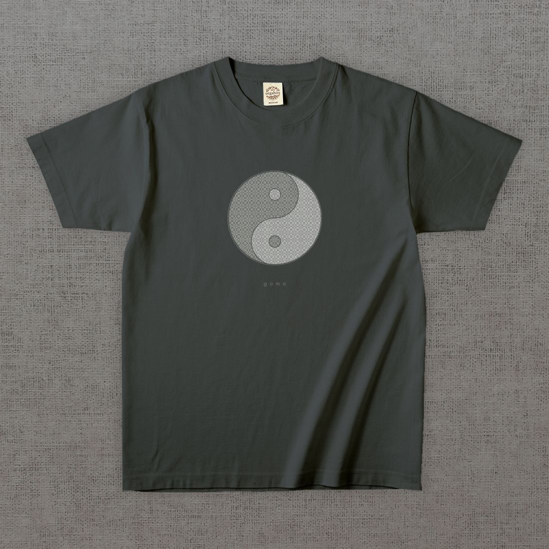 和柄Tシャツ　小紋 胡麻 -墨・円-