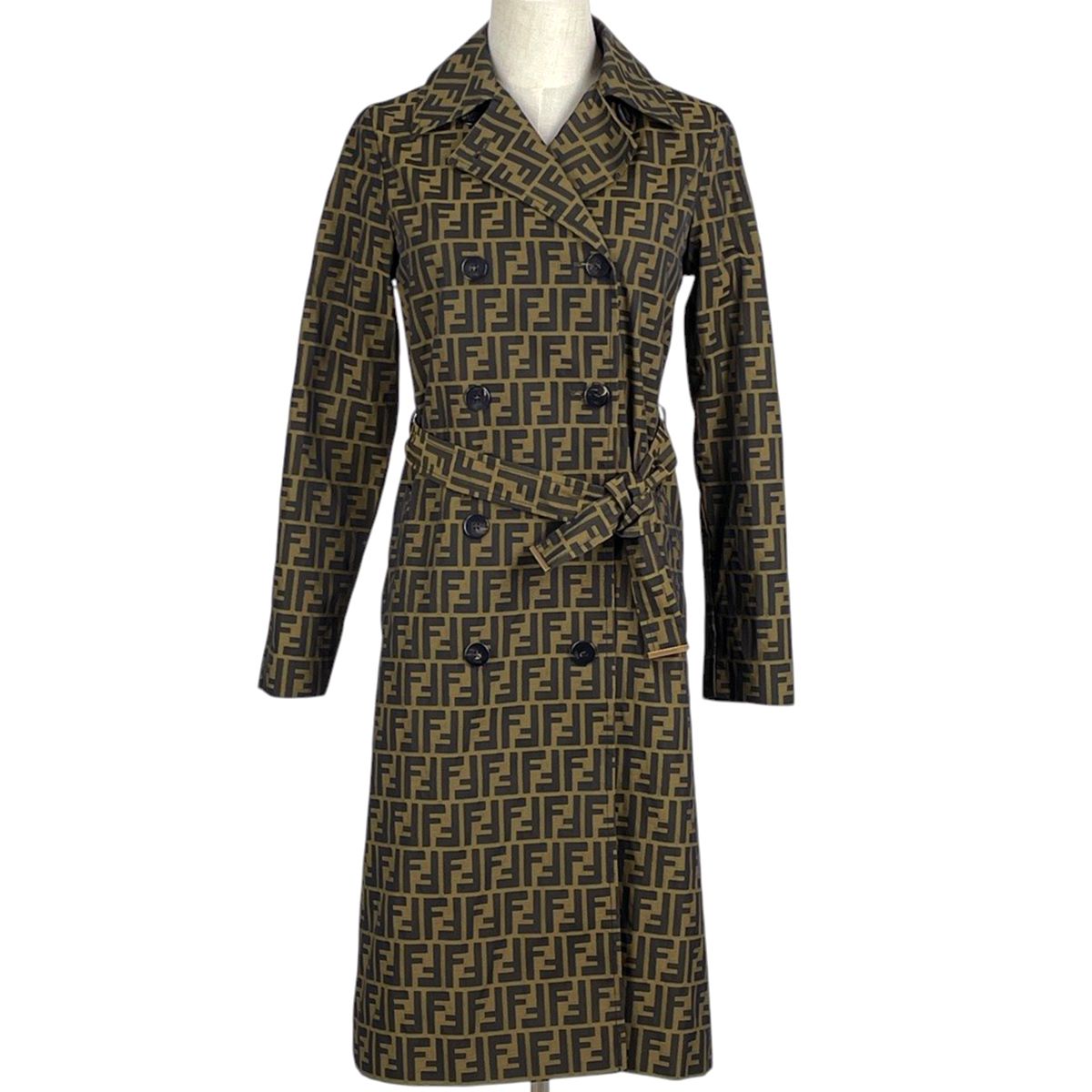 フェンディズッカ柄トレンチ