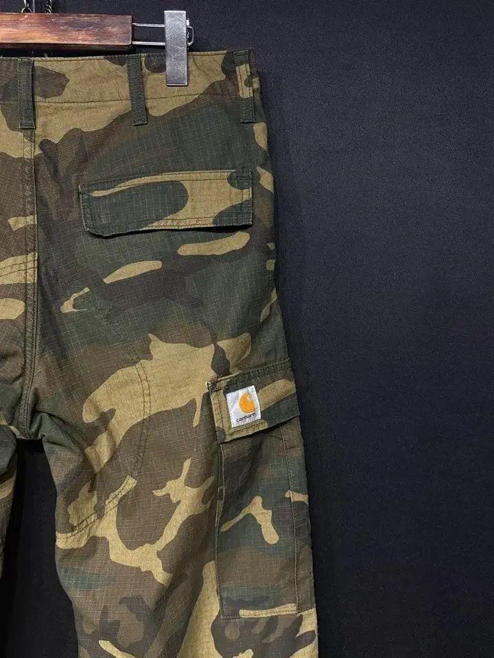 カーハート カーゴパンツ