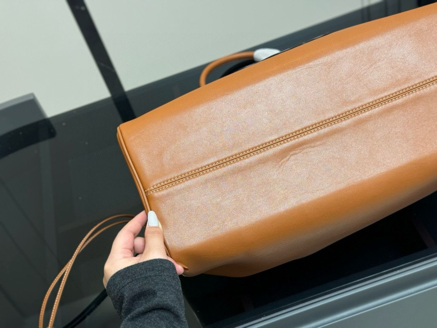 Celine] トートバッグ トリオンフデザイン - 新作レトロスタイル