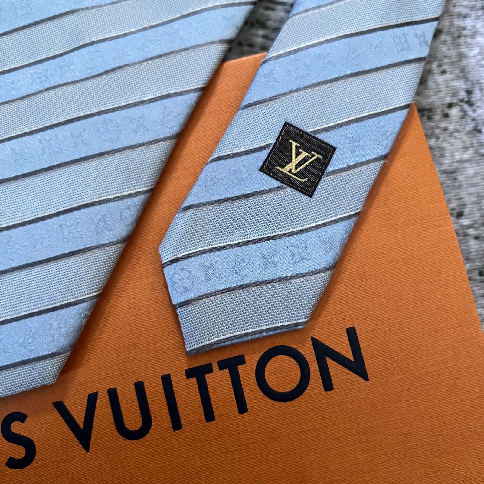 未使用級 LOUIS VUITTON ルイヴィトン ネクタイ ストライプ モノグラム