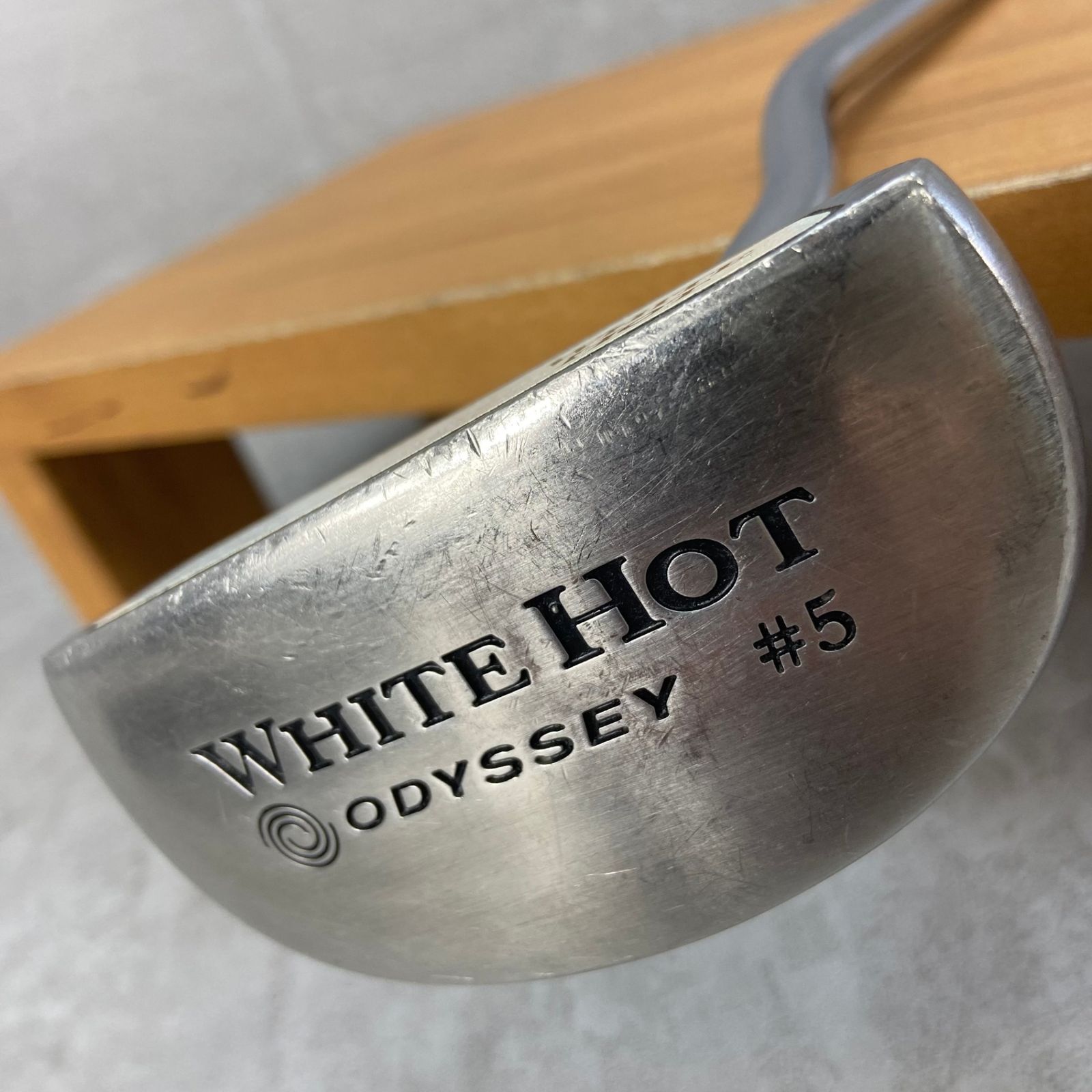 ODYSSEY　オデッセイ　WHITE　HOT　♯5　 ホワイトホット　3ドット　メンズゴルフパター　スチール　右利き用　PT　35インチ　マレット型 オデッセイ ホワイトホット ＃5 1ドット メンズゴルフパター