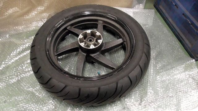 GT250R KM4MJ51EX71106xxx の リアホイール タイヤ 1747709933