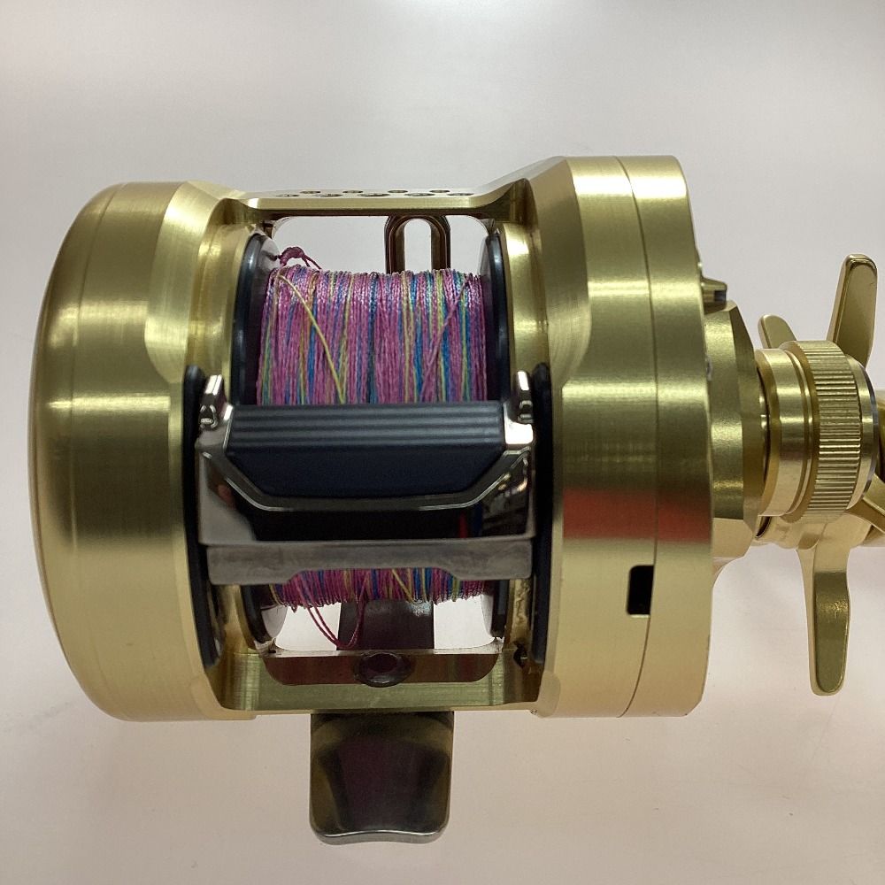 SHIMANO シマノ 23カルカッタコンクエストMD 300XGLH 右ハンドル  